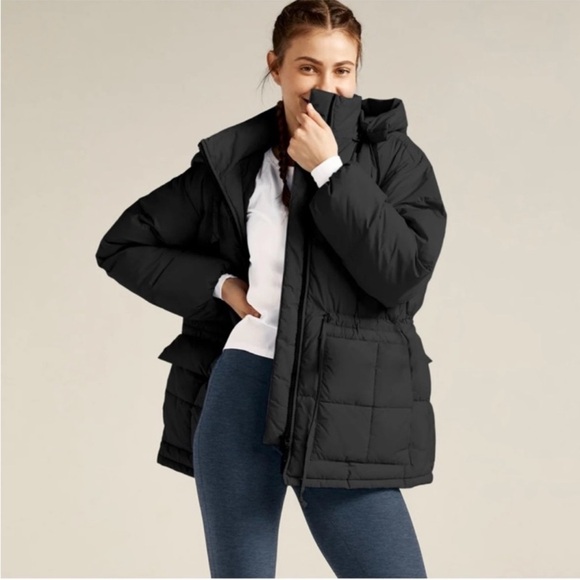 Beyond Yoga Black Puffer Jacket with Detachable Hood - NWT - Picture 1 of 5